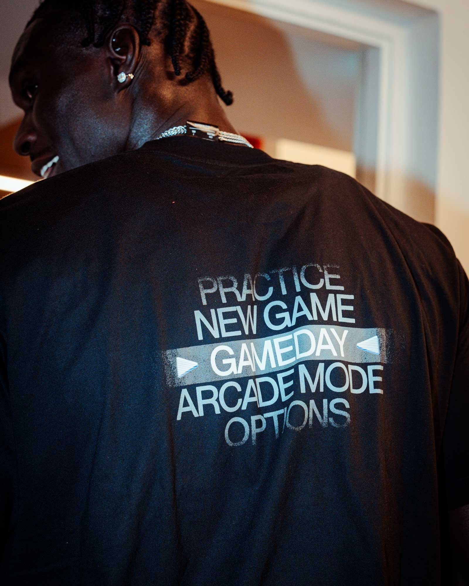 T-shirt adidas Paris Basketball Playoffs Mode (noir)